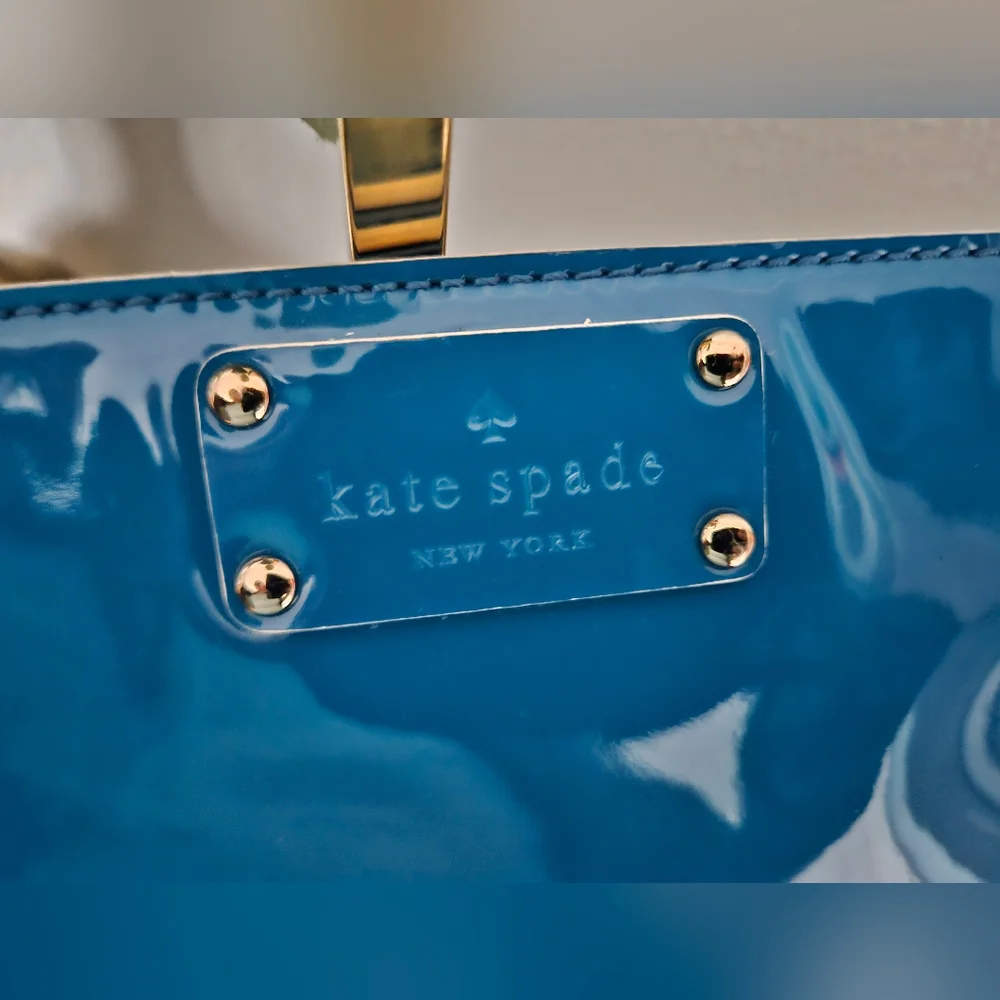 Kate Spade Teal Blue And White Trim Shoulder Crossbody Bag.